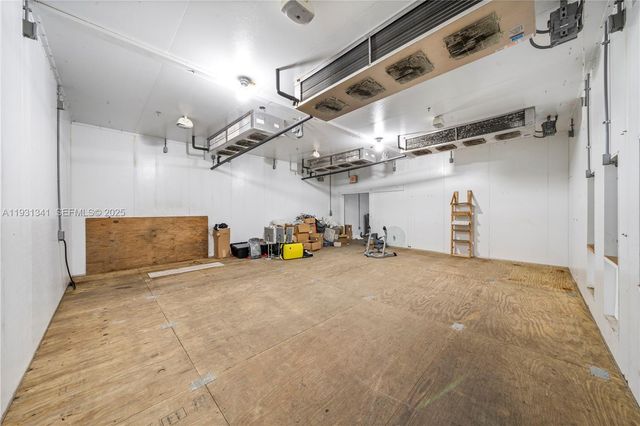 2585 NW 21st Ter, Miami, FL 33142