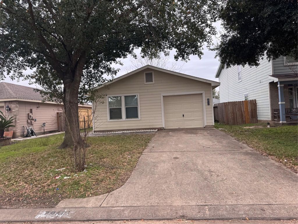 20131 Pioneer Ridge Drive, Cypress, TX 77433