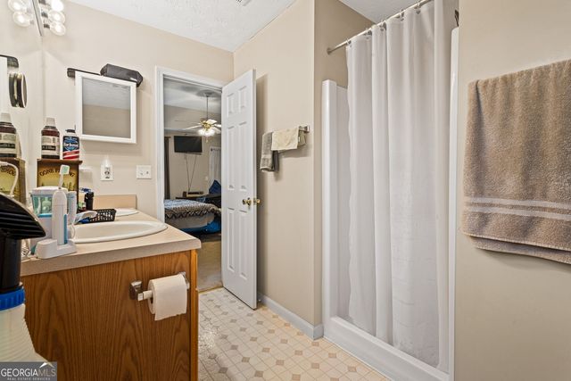 416 Underwood Court, Locust Grove, GA 30248