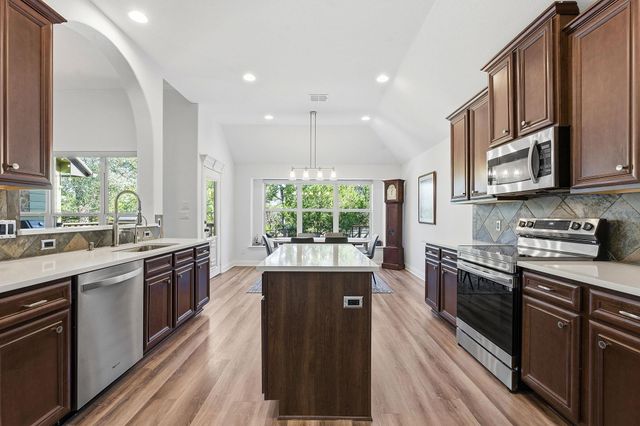 12 Tanglewood TRL, Wimberley, TX 78676