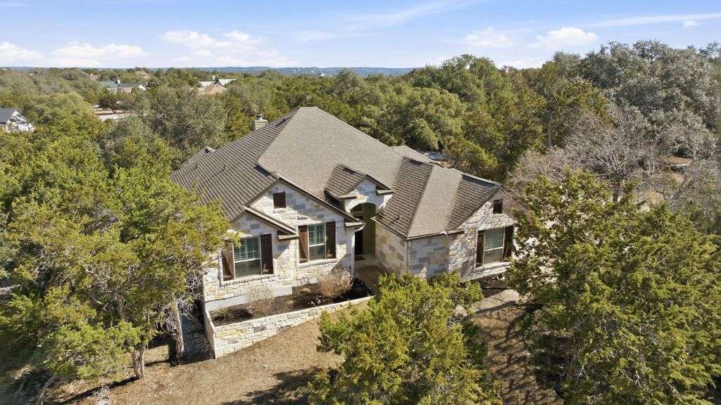 12 Tanglewood TRL, Wimberley, TX 78676