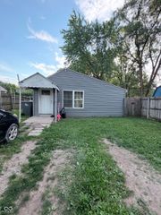 2550 Collier Street, Indianapolis, IN 46241