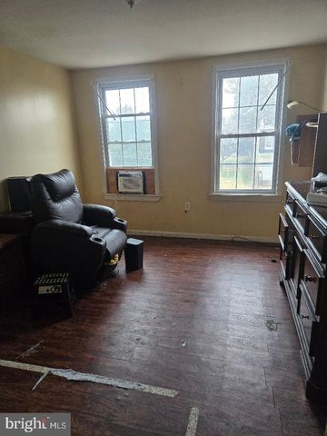 7241 GRAYS AVE, Philadelphia, PA 19142