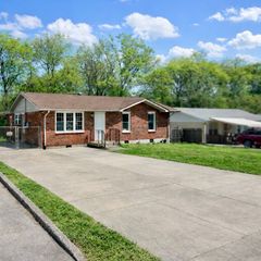 149 Cline Ave, Hendersonville, TN 37075