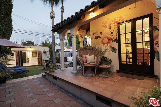 542 N Detroit Street, Los Angeles, CA 90036