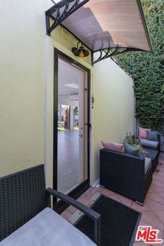 542 N Detroit Street, Los Angeles, CA 90036