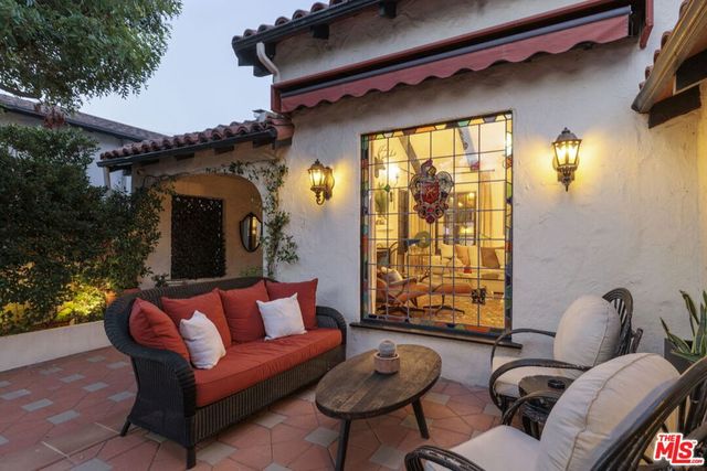 542 N Detroit Street, Los Angeles, CA 90036
