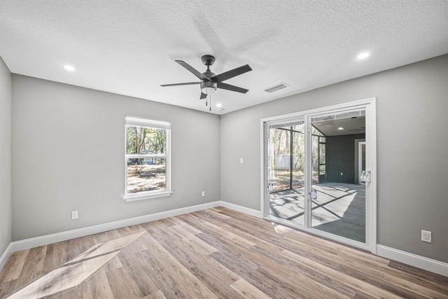 2950 Kings Rd, St Augustine, FL 32086