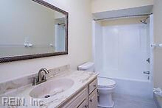 100 Pinewood Rd Apt 226, Virginia Beach, VA 23451