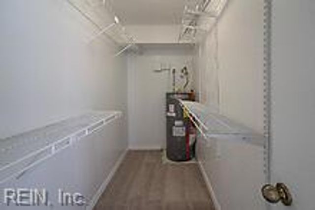 100 Pinewood Rd Apt 226, Virginia Beach, VA 23451