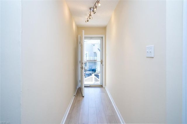 100 Pinewood Rd Apt 226, Virginia Beach, VA 23451