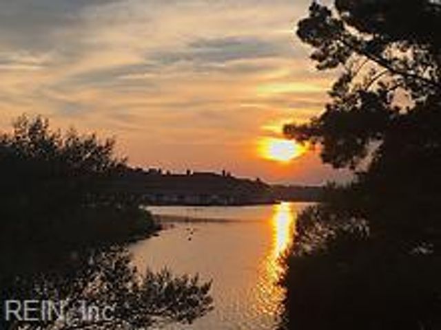 100 Pinewood Rd Apt 226, Virginia Beach, VA 23451