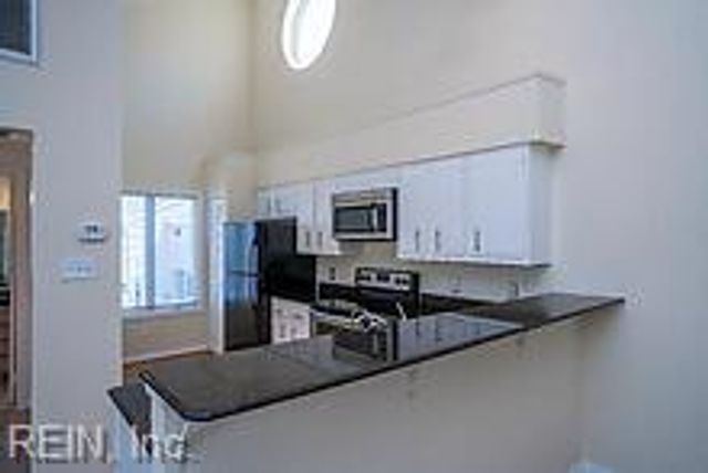 100 Pinewood Rd Apt 226, Virginia Beach, VA 23451