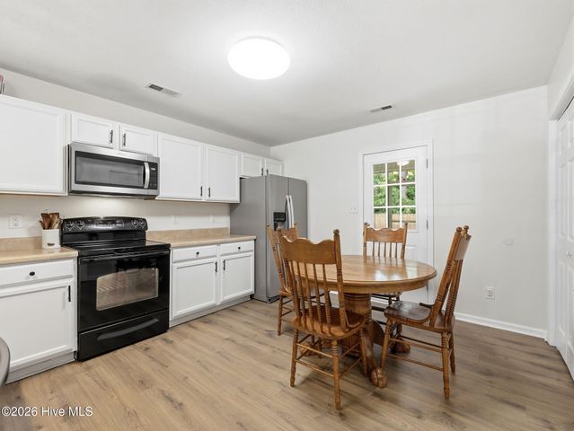 1404 Old Folkstone Road 7, Sneads Ferry, NC 28460