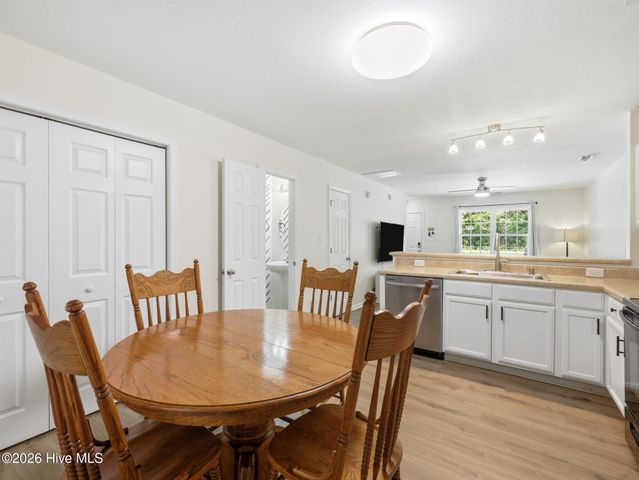 1404 Old Folkstone Road 7, Sneads Ferry, NC 28460