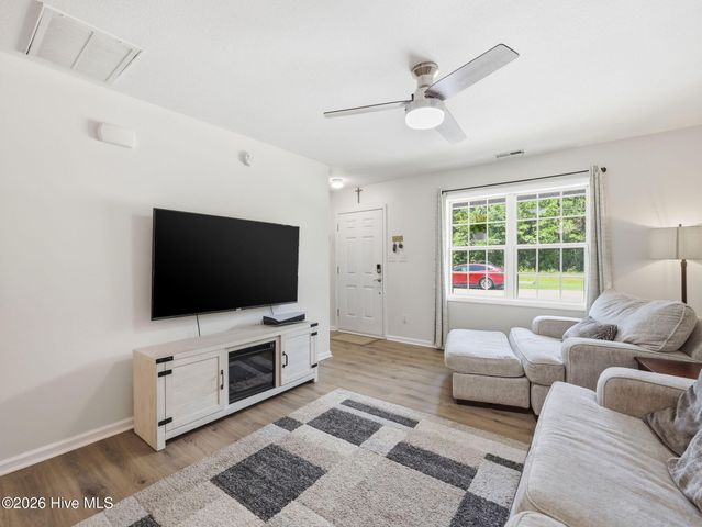 1404 Old Folkstone Road 7, Sneads Ferry, NC 28460