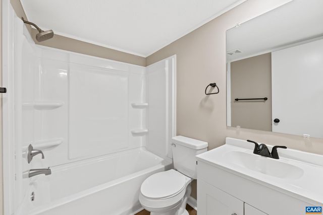 1103 LASLEY LN, Louisa, VA 23093