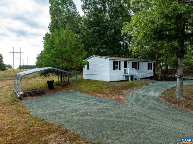 1103 LASLEY LN, Louisa, VA 23093
