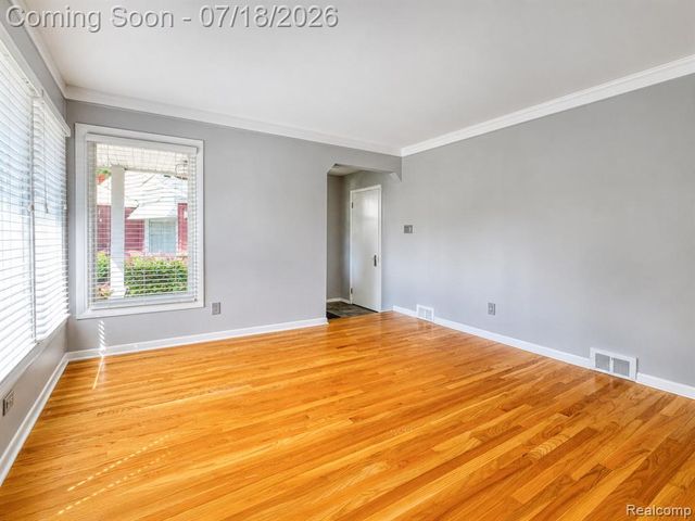 3014 Sylvan Drive, Royal Oak, MI 48073