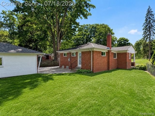 3014 Sylvan Drive, Royal Oak, MI 48073