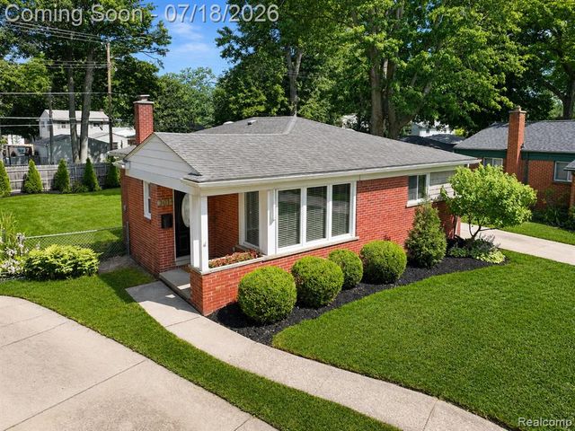 3014 Sylvan Drive, Royal Oak, MI 48073