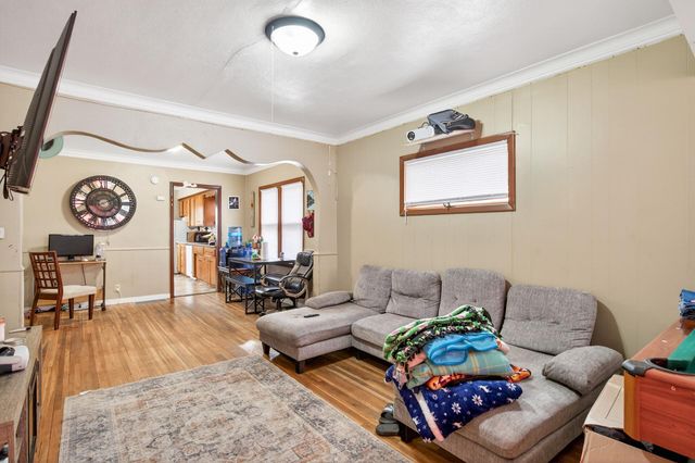 556 Gotzian Street, Saint Paul, MN 55106