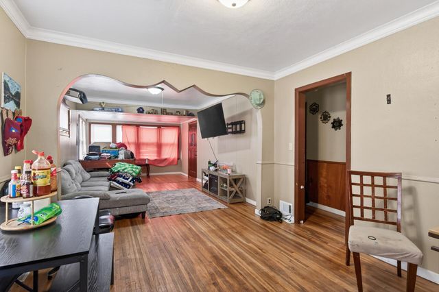 556 Gotzian Street, Saint Paul, MN 55106