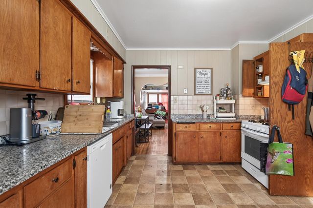 556 Gotzian Street, Saint Paul, MN 55106