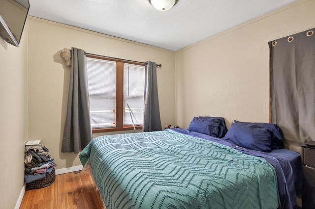 556 Gotzian Street, Saint Paul, MN 55106