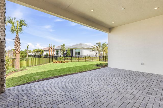 13921 Vivant Drive, Palm Beach Gardens, FL 33412