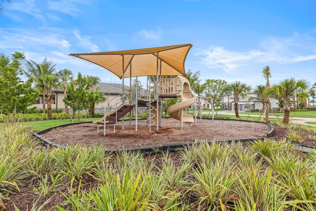 13921 Vivant Drive, Palm Beach Gardens, FL 33412