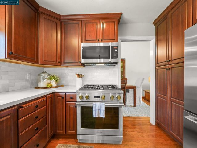 19009 Helton St, Castro Valley, CA 94546