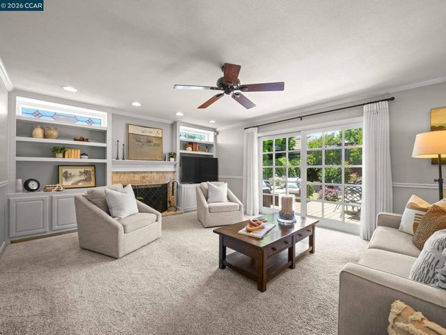 19009 Helton St, Castro Valley, CA 94546