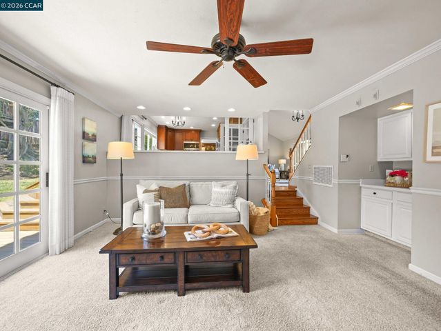 19009 Helton St, Castro Valley, CA 94546