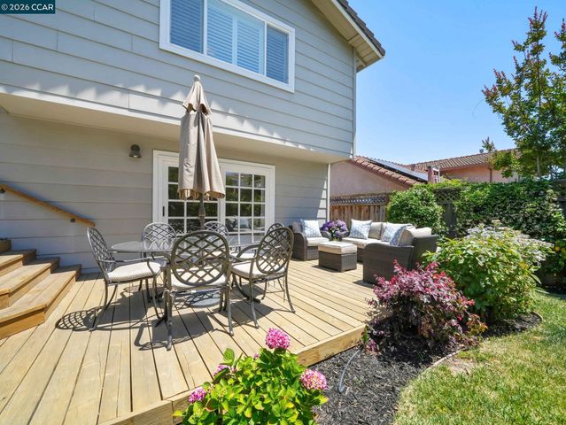 19009 Helton St, Castro Valley, CA 94546