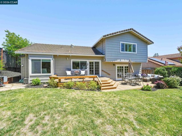 19009 Helton St, Castro Valley, CA 94546