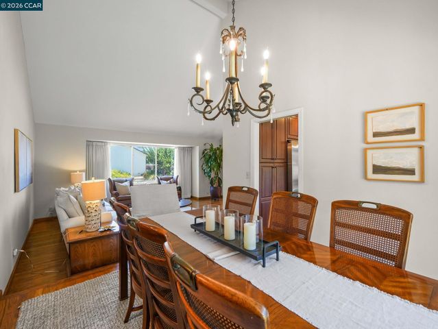 19009 Helton St, Castro Valley, CA 94546