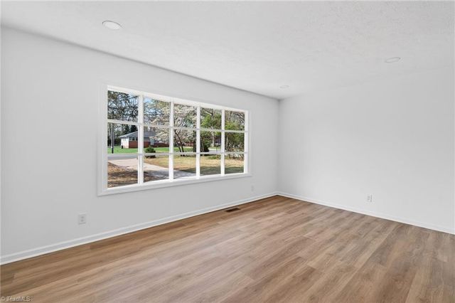 3547 Cherry Lane, Greensboro, NC 27405