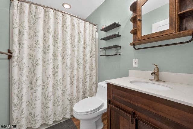 76 Glen Rd, Wantage Twp., NJ 07461