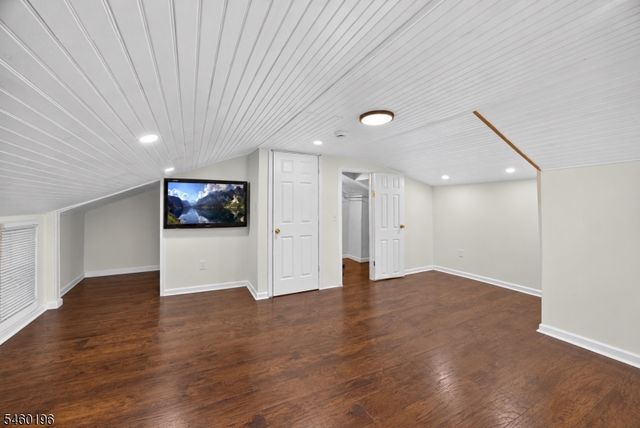 76 Glen Rd, Wantage Twp., NJ 07461
