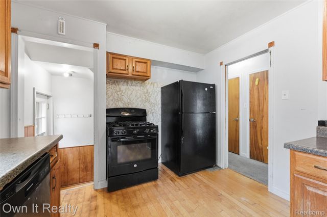 3331 Harding Street, Dearborn, MI 48124