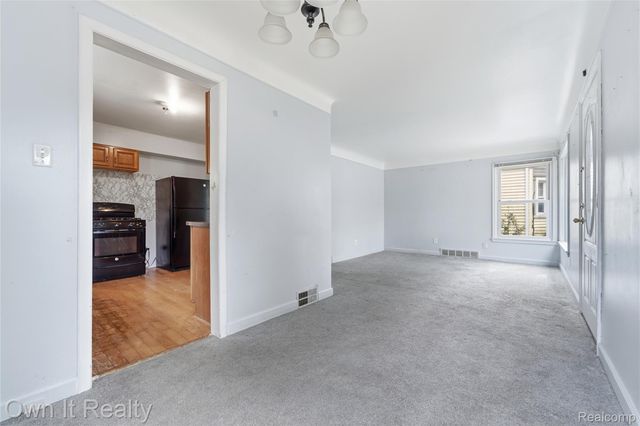 3331 Harding Street, Dearborn, MI 48124
