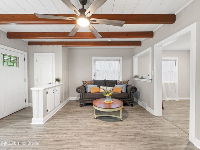 2504 Brownsboro Rd, Louisville, KY 40206