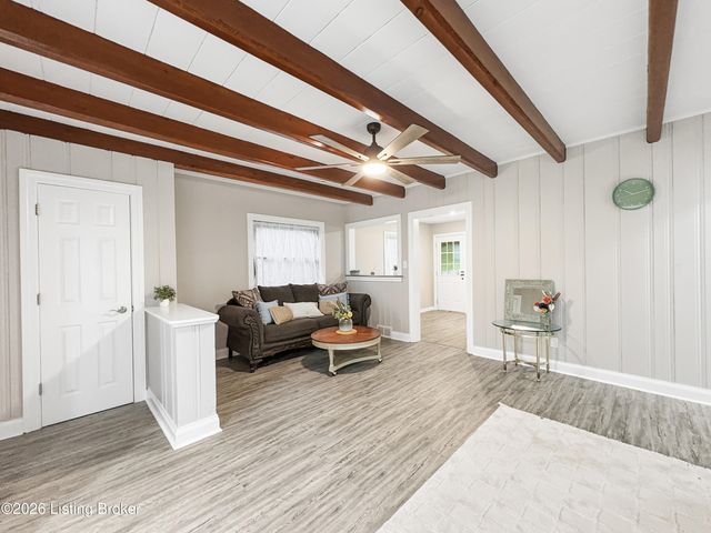2504 Brownsboro Rd, Louisville, KY 40206