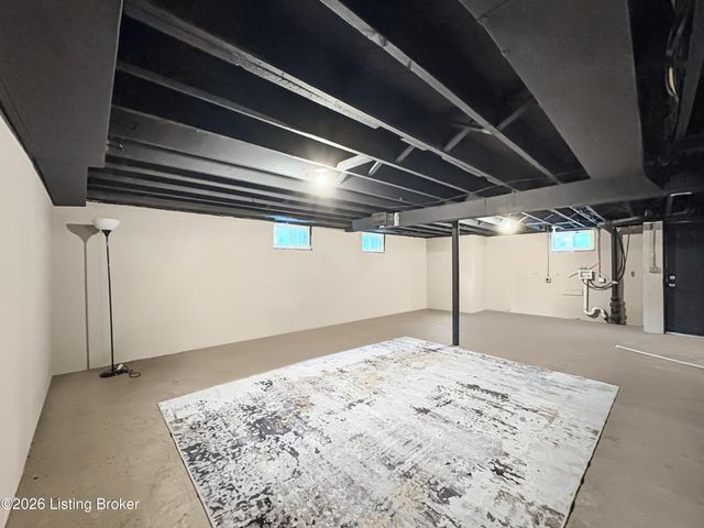 2504 Brownsboro Rd, Louisville, KY 40206