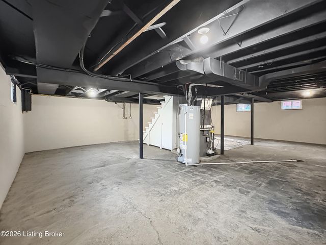2504 Brownsboro Rd, Louisville, KY 40206
