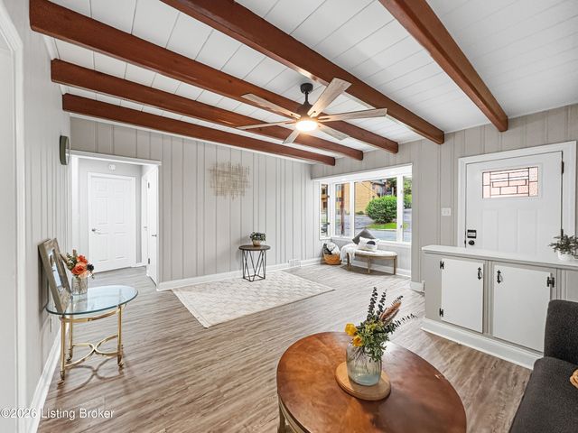 2504 Brownsboro Rd, Louisville, KY 40206