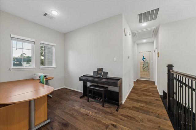 1224 Thornton Road, Houston, TX 77018