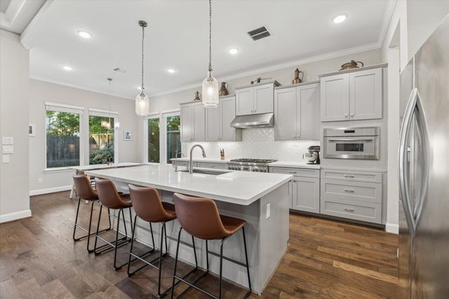 1224 Thornton Road, Houston, TX 77018