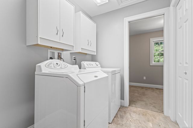 1 Arrowhead Trail, Waterford, CT 06385
